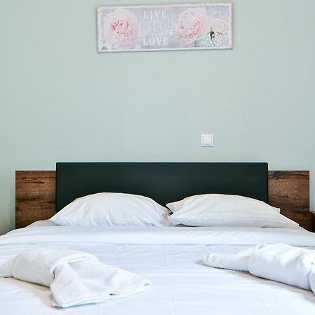 Comfy Home Next To Metro เอเธนส์ ภายนอก รูปภาพ